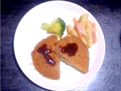 皮ごと食べる「新じゃがいものコロッケ」